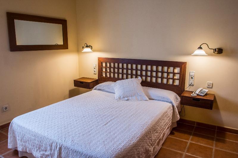 Son Granot Hotel เอสกาสเตล ภายนอก รูปภาพ